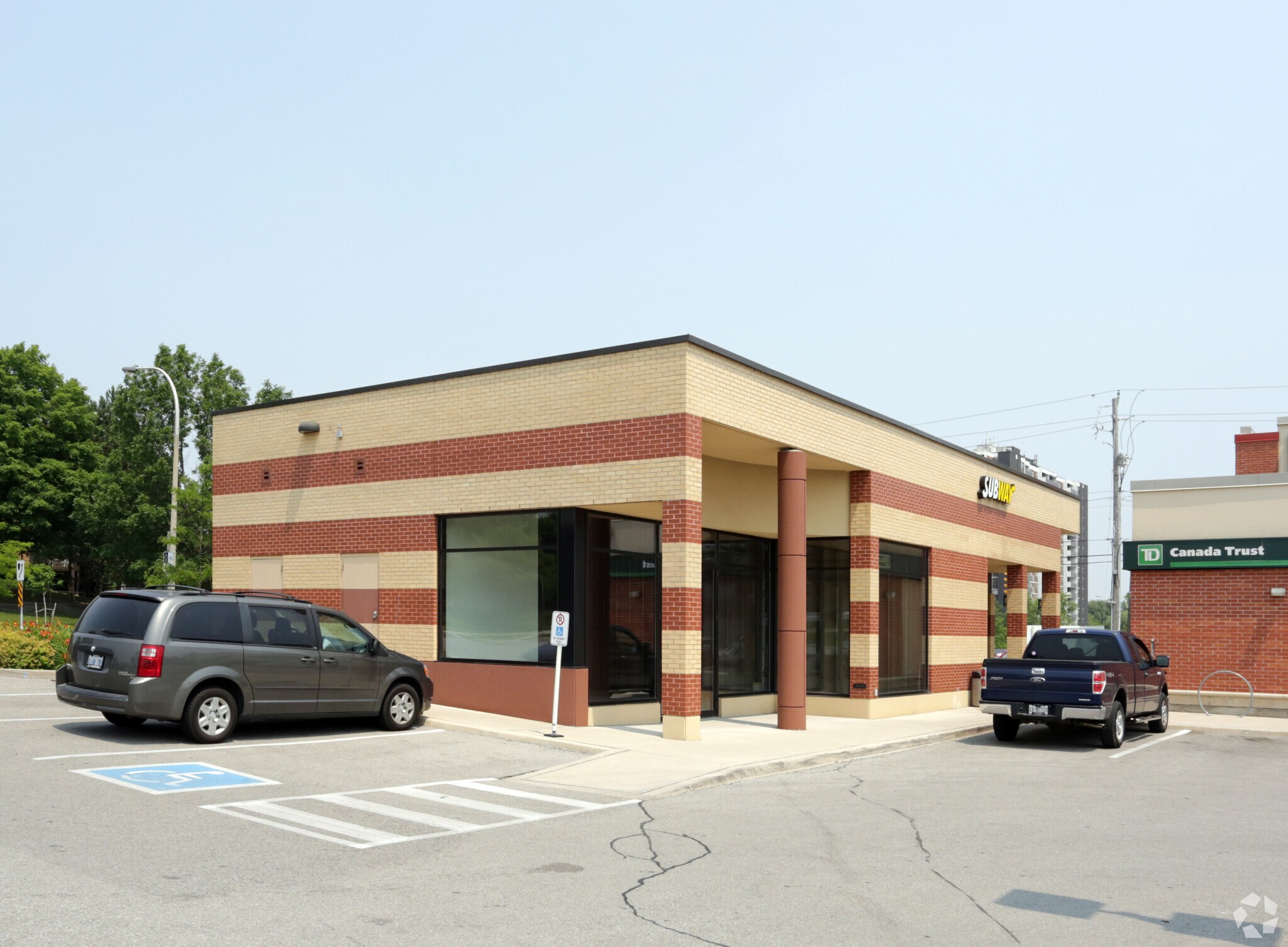 2230 Brant St, Burlington, ON à vendre Photo principale- Image 1 de 1