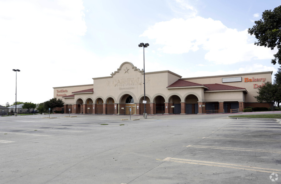 102 NW 28th St, Fort Worth, TX for sale - Primary Photo - Image 1 of 1