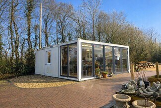 Plus de détails pour Stalbridge Rd, Henstridge - Commerce de détail à louer