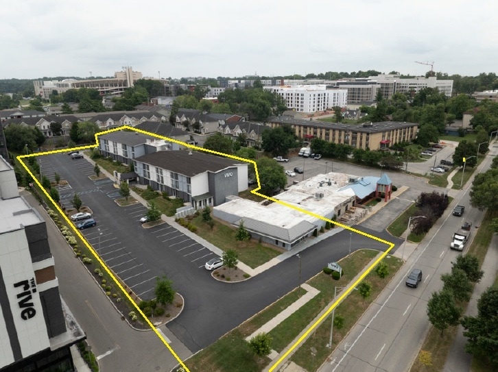 1722 N Walnut St, Bloomington, IN for sale - Building Photo - Image 1 of 28