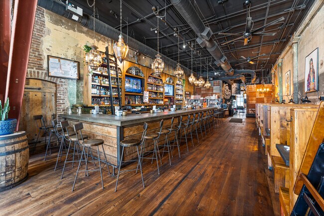 Plus de détails pour 312 S Gay St, Knoxville, TN - Bureau à vendre