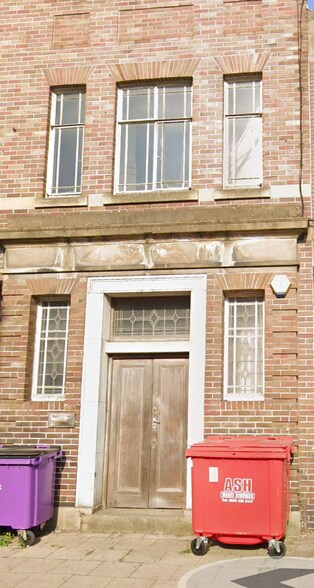 Crackenedge Ln, Dewsbury à louer - Photo du bâtiment - Image 1 de 1