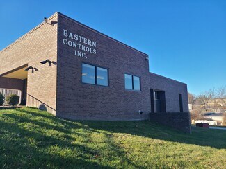 Plus de détails pour 3866 N Providence Rd, Newtown Square, PA - Bureau, Industriel à louer