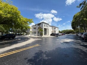 7101 W McNab Rd, Tamarac, FL for lease Building Photo- Image 2 of 15