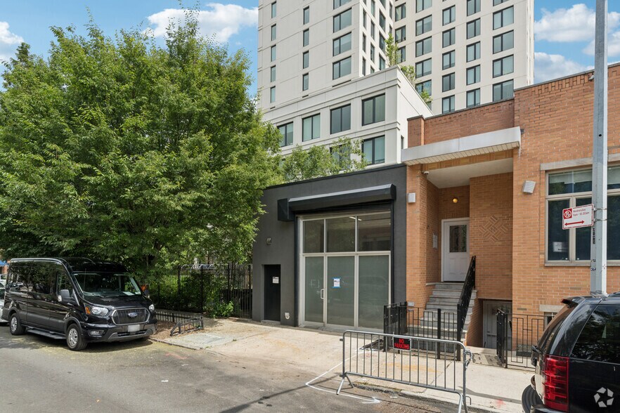 274 4th Ave, Brooklyn, NY à louer - Photo du bâtiment - Image 3 de 4
