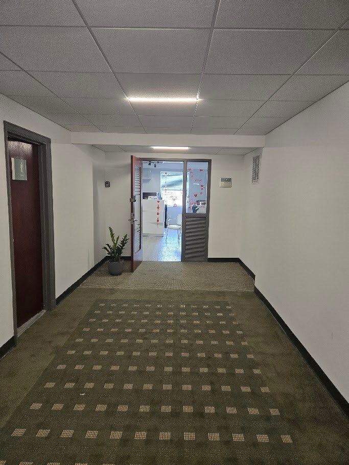 1100 H St NW, Washington, DC for lease Interior Photo- Image 1 of 8