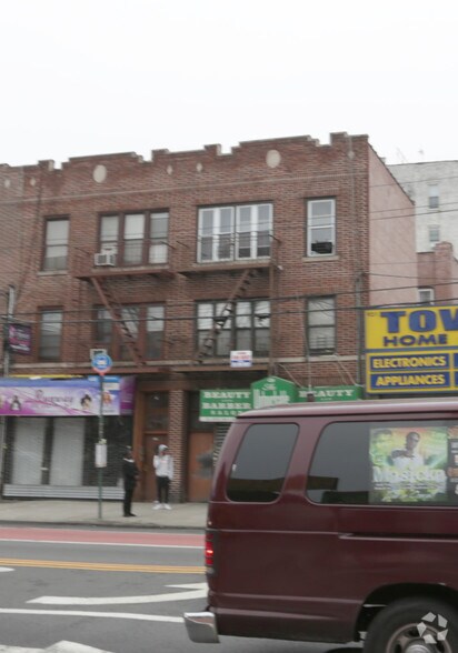 927 Utica Ave, Brooklyn, NY à vendre - Photo du bâtiment - Image 2 de 2