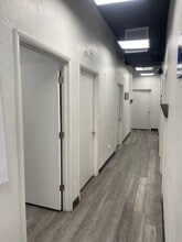 8601 N Black Canyon Hwy, Phoenix, AZ for lease Interior Photo- Image 2 of 6