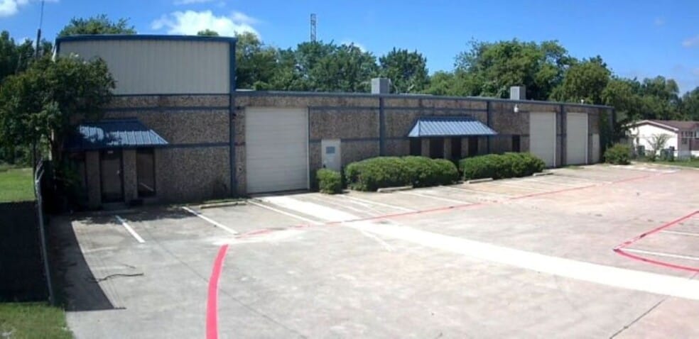 582 Benjamin's Way, Lewisville, TX for lease - Building Photo - Image 1 of 2