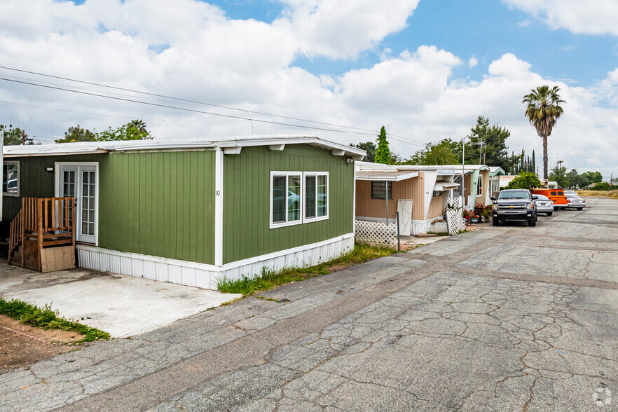 12688 California St, Yucaipa, CA à vendre - Photo principale - Image 1 de 1