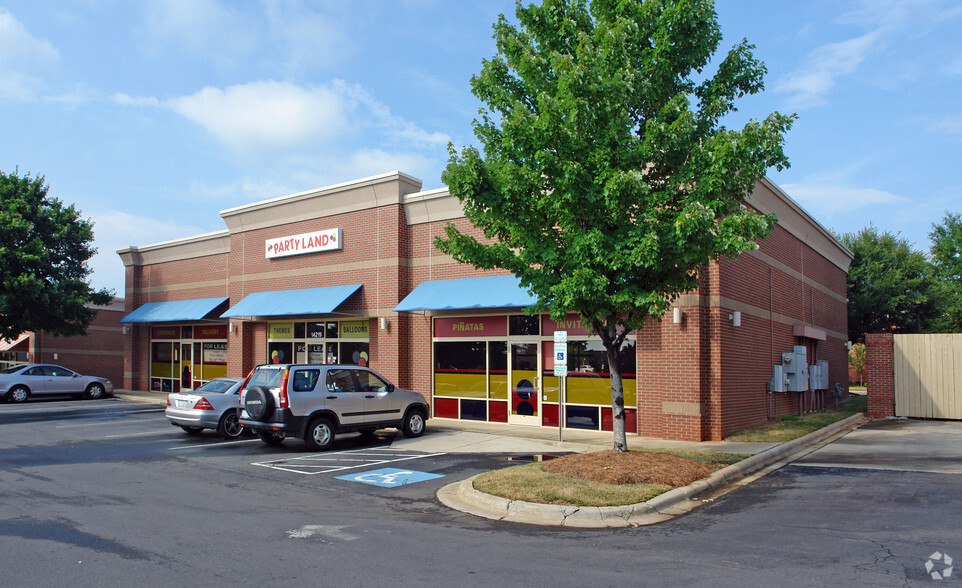 Gilead Road At Market Squ Dr, Huntersville, NC for lease - Primary Photo - Image 2 of 7