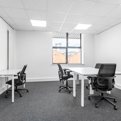 Andersons Rd, Southampton for lease - Interior Photo - Image 3 of 14