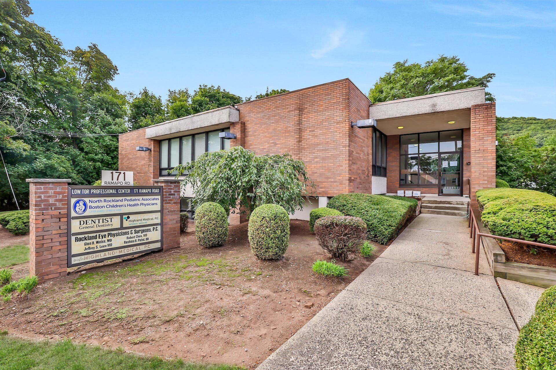 171 Ramapo Rd, Garnerville, NY for lease Building Photo- Image 1 of 24