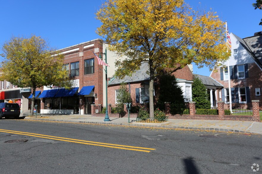 315 Springfield Ave, Summit, NJ à louer - Photo du bâtiment - Image 3 de 3