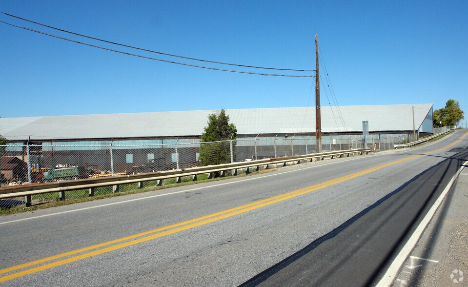 900 Conshohocken Rd, Conshohocken, PA à vendre - Photo du bâtiment - Image 2 de 2