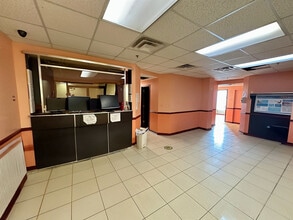 1009 Brighton Beach Ave, Brooklyn, NY for lease Building Photo- Image 1 of 2
