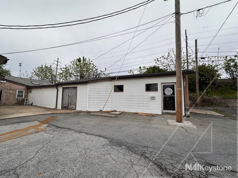 2275 Reading Ave, Reading, PA for lease - Building Photo - Image 2 of 3