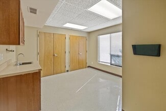 Plus de détails pour 24 Wyckoff Ave, Waldwick, NJ - Bureau à louer