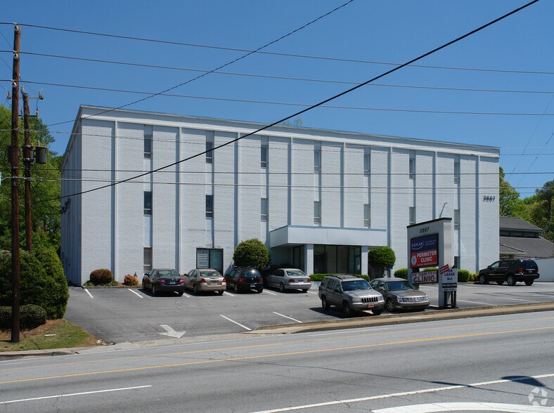 3867 Roswell Rd NE, Atlanta, GA à louer - Photo du bâtiment - Image 3 de 15