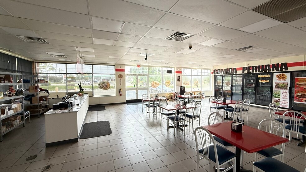 1276-1280 N Route 83, Grayslake, IL for lease - Building Photo - Image 3 of 15