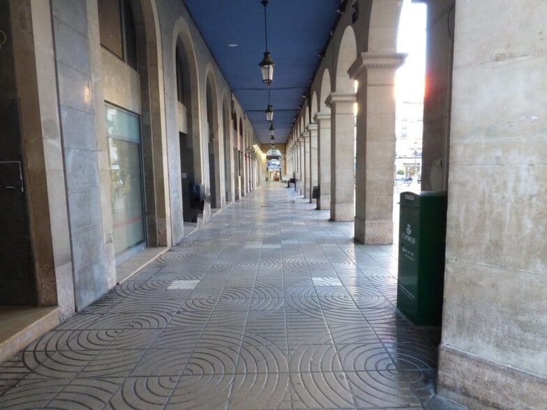 Plaça de Prim, 6, Reus, Tarragona for sale - Interior Photo - Image 2 of 7