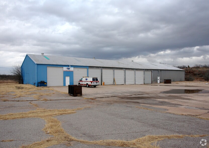3302 Seymour Hwy, Wichita Falls, TX for lease - Primary Photo - Image 1 of 2