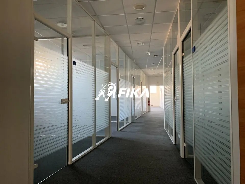 Office in Toulouse for lease Interior Photo- Image 1 of 8