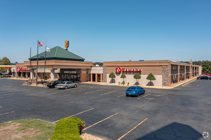 4755 Chambers Rd, Macon-Bibb, GA for sale - Primary Photo - Image 1 of 4