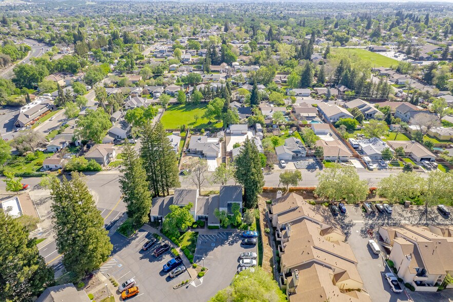 9292-9298 Madison Ave, Orangevale, CA à vendre - Aérien - Image 3 de 18
