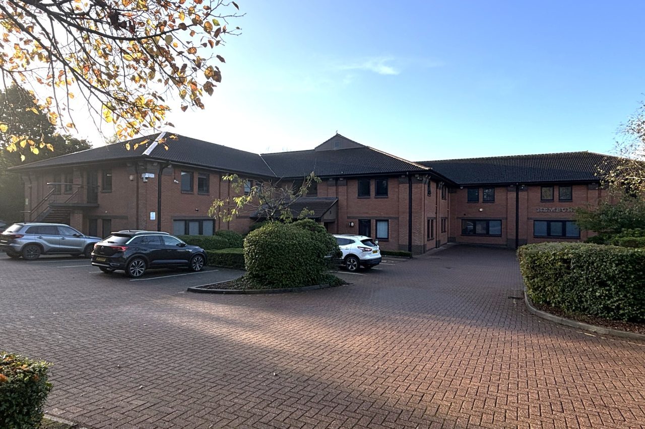 Pynes Hl, Exeter à louer Photo du bâtiment- Image 1 de 2