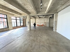817 S Los Angeles St, Los Angeles, CA for lease Interior Photo- Image 2 of 20