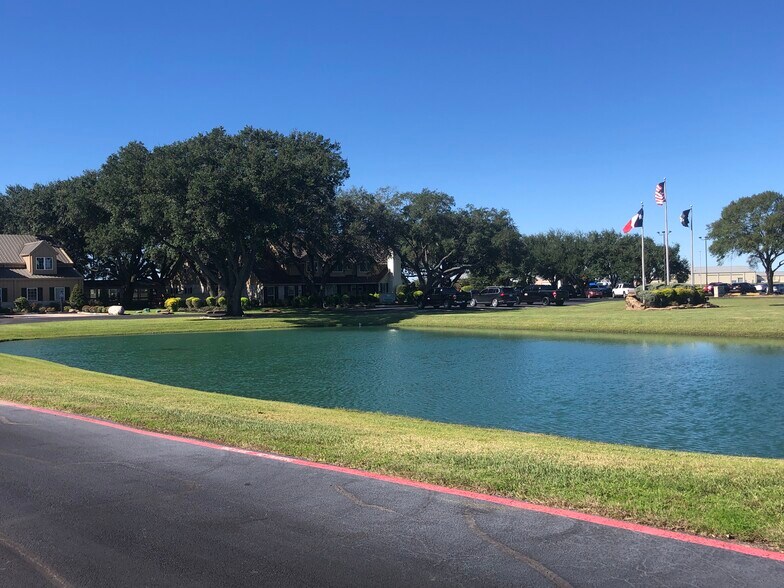 5443 Katy Hockley Cut-Off Rd, Katy, TX à vendre - Photo du bâtiment - Image 3 de 15