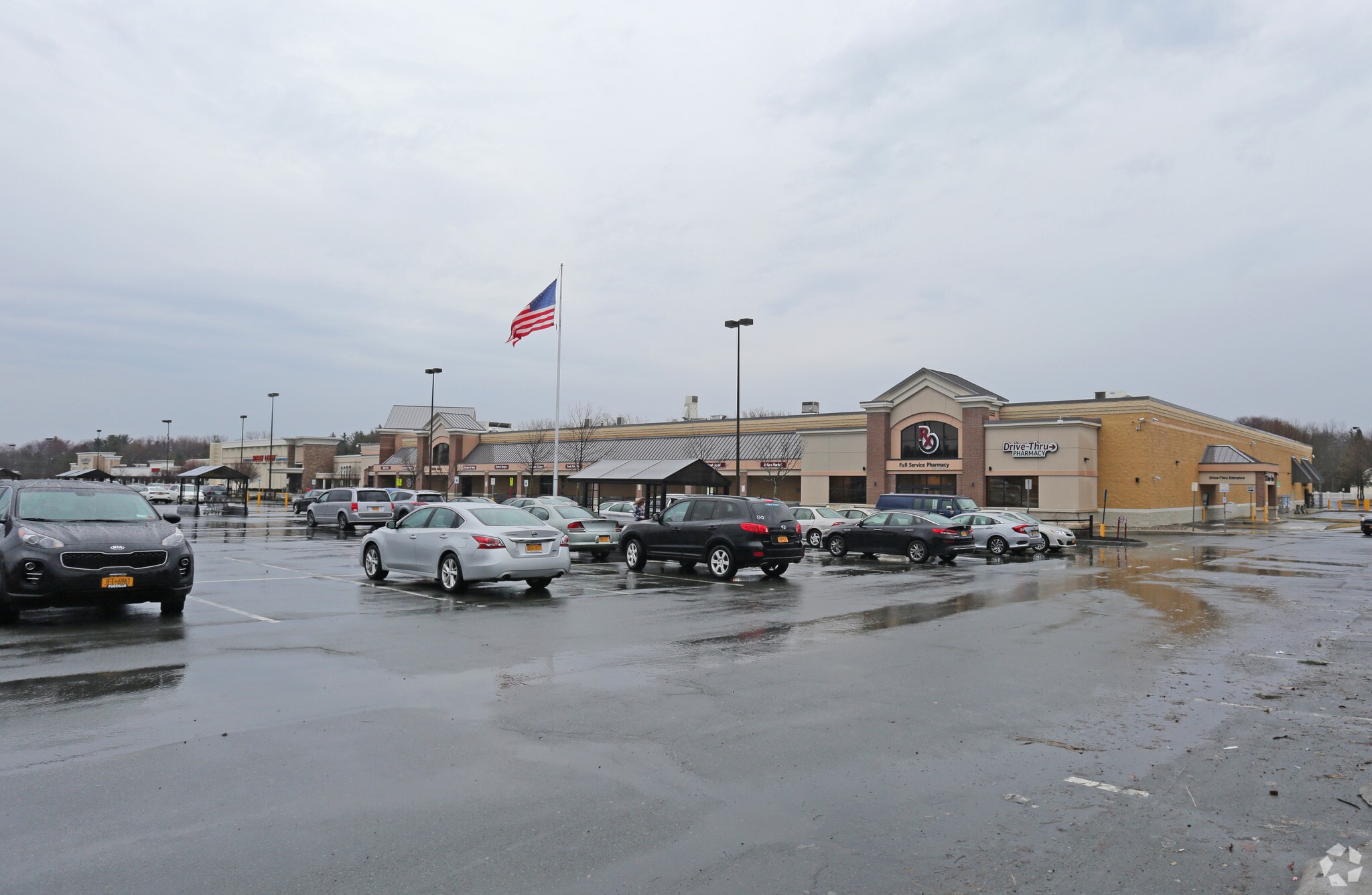 873 New Loudon Rd, Latham, NY for lease Building Photo- Image 1 of 7