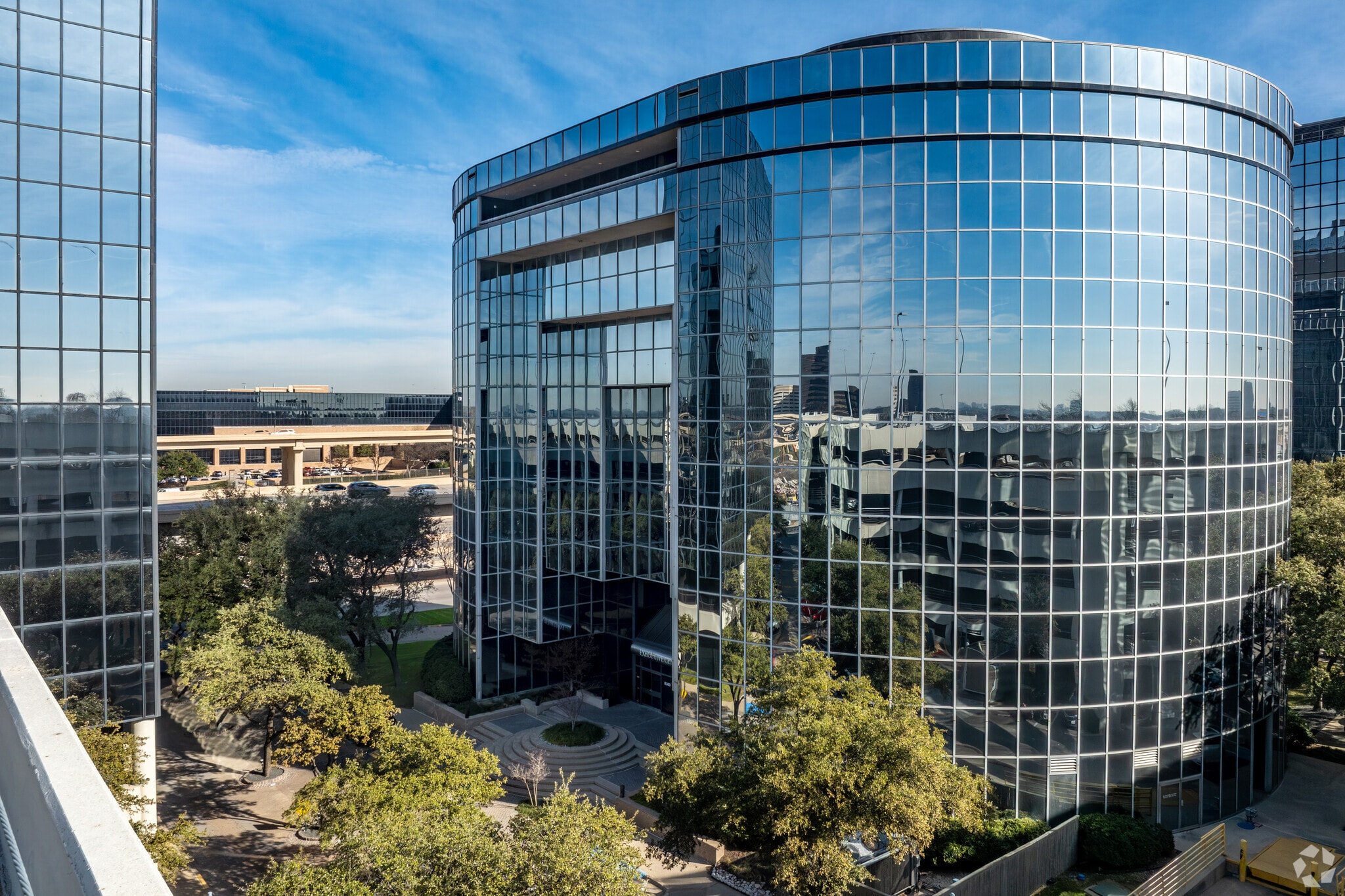 8360 Lyndon B Johnson Fwy, Dallas, TX for lease Primary Photo- Image 1 of 15