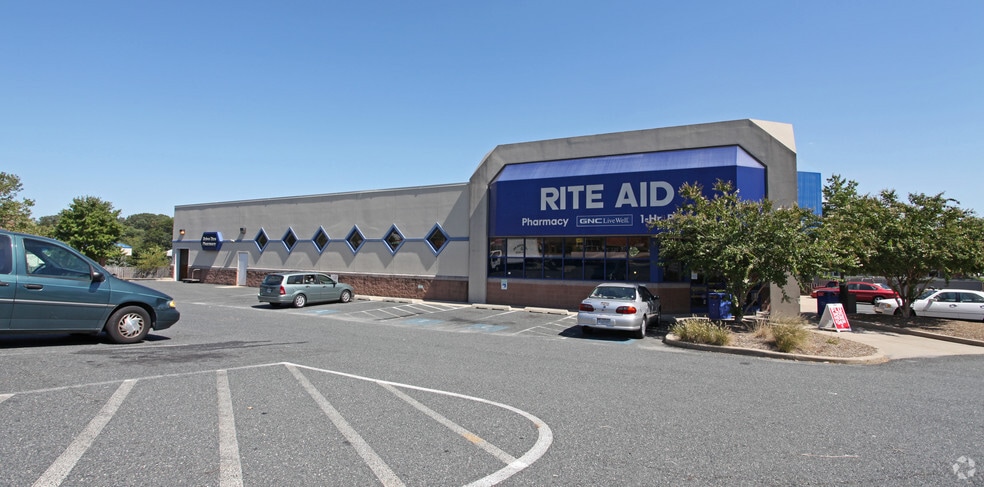 6402 Golden Ring Rd, Rosedale, MD for sale - Building Photo - Image 2 of 2