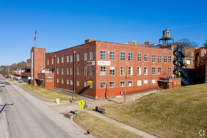 1850-1890 Mellwood Ave, Louisville, KY à louer - Photo du bâtiment - Image 2 de 6