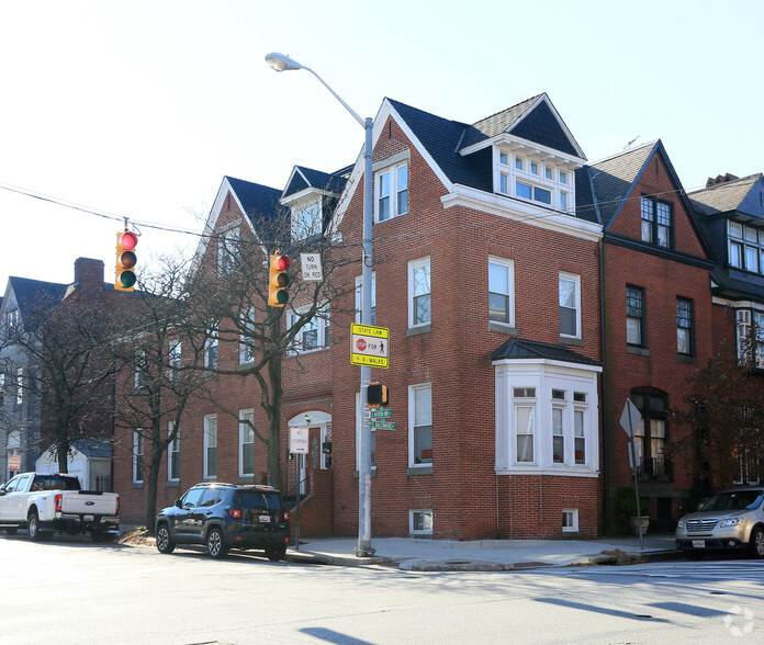 2 S Patterson Park Ave, Baltimore, MD à vendre - Photo principale - Image 1 de 1