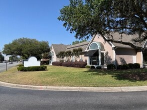 7150 Hodgson Memorial Dr, Savannah, GA for lease Building Photo- Image 2 of 9