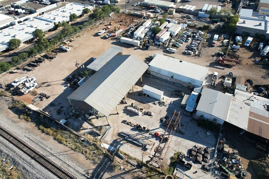 213 S Alma School Rd, Mesa, AZ à louer - Photo du bâtiment - Image 3 de 10