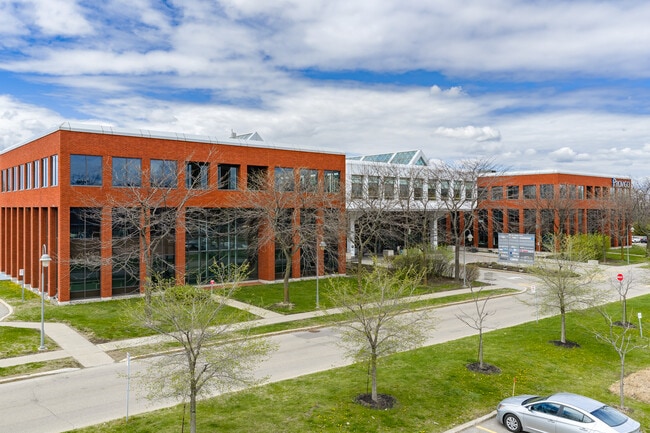 More details for 400 Av Sainte-Croix, Saint-Laurent, QC - Office for Lease