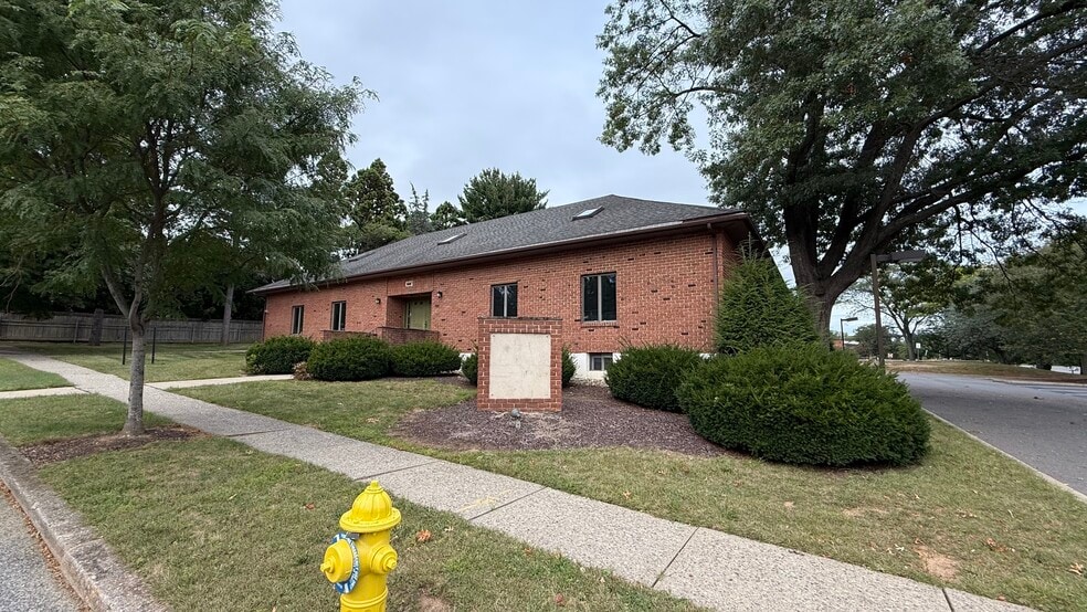 235 Broubalow Way, Phillipsburg, NJ for lease - Building Photo - Image 2 of 46