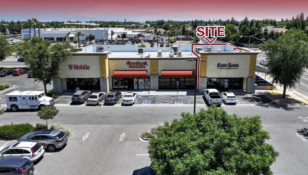 6825 N Willow Ave, Fresno, CA for lease - Building Photo - Image 2 of 3
