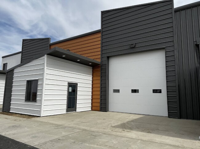 Plus de détails pour 3221 Pureview Ln, Billings, MT - Industriel à vendre