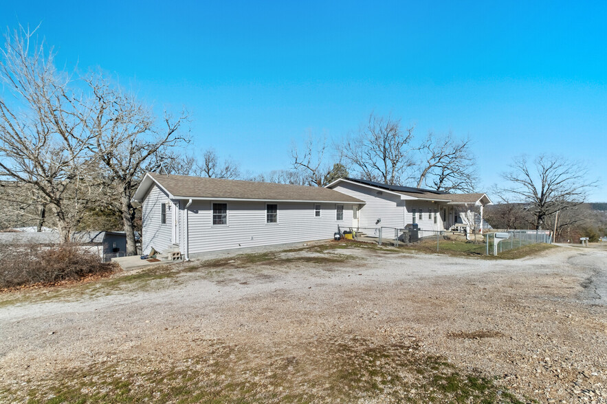 7462 Highway 187, Eureka Springs, AR à vendre - Photo du bâtiment - Image 3 de 54