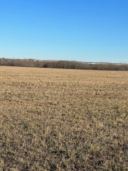 NW-28-71-5-W6, Grande Prairie, AB à vendre - Photo du bâtiment - Image 2 de 4