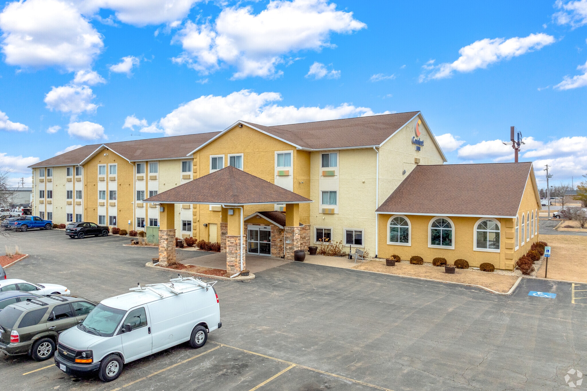 120 W Stevenson Rd, Ottawa, IL for sale Primary Photo- Image 1 of 27