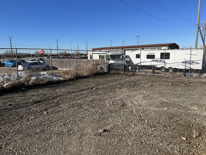 501 W P St, Lincoln, NE for lease - Building Photo - Image 3 of 3