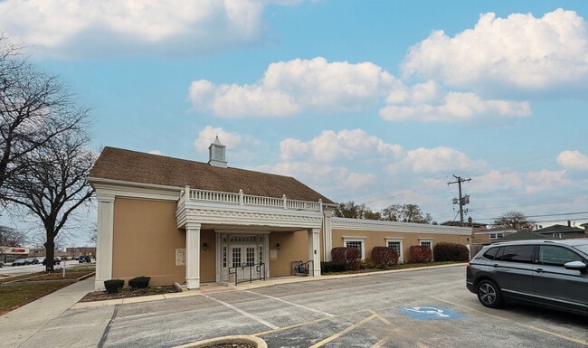 More details for 7549 W 63rd St, Summit Argo, IL - Retail for Sale