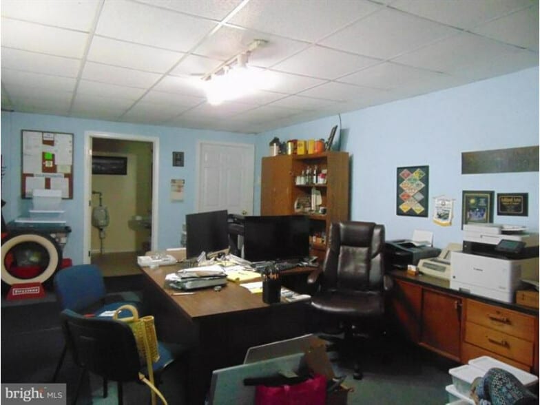 300 Centre St, Ashland, PA à vendre - Photo du bâtiment - Image 3 de 9