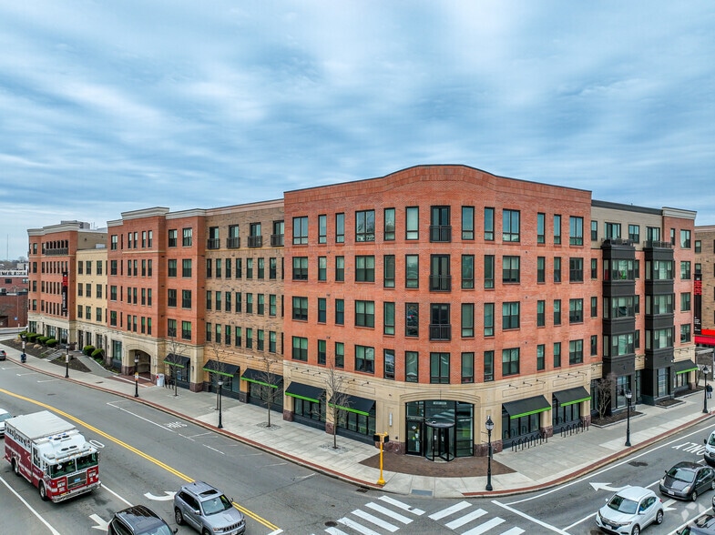 1 Moody St, Waltham, MA for lease - Building Photo - Image 1 of 5